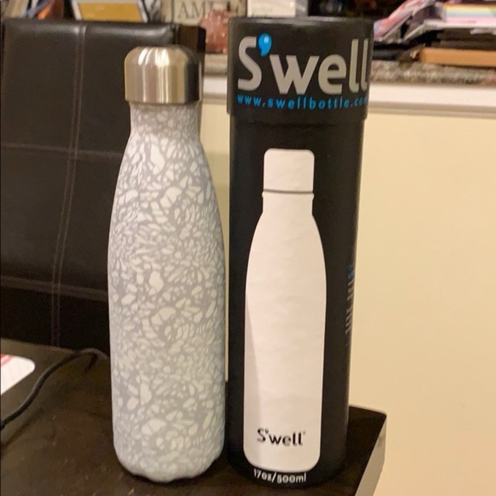 S'well ‘White Lace’ Marble Stainless Water Bottle Monochrome Collection